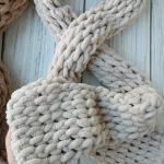 Knitted unisex winter scarf