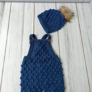 Hand-knitted baby romper and hat set. Embossed and bud-patterned.