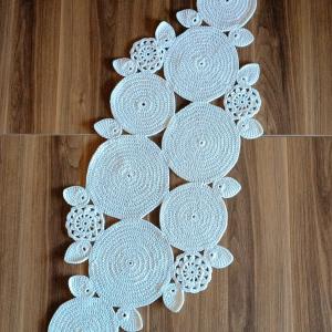 Handmade Polyester Macramé Tablecloth with Round Motifs – Decorative, Boho & Stylish Accent for Dining Tables, Coffee Tables, or Décor"